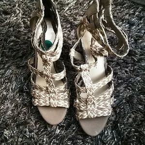 Jessica Simpson heels